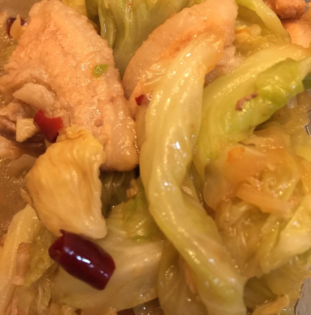 五花肉炒手撕包菜