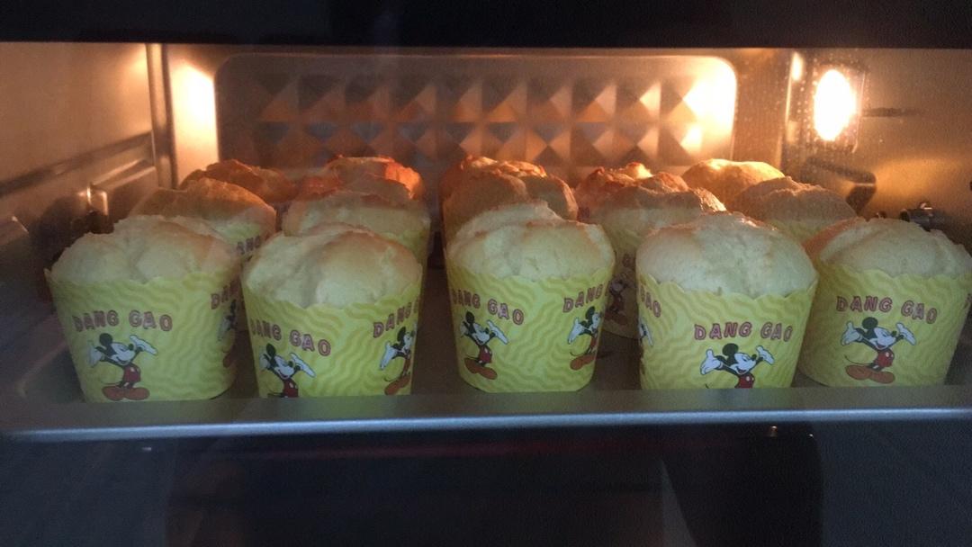 纸杯蛋糕 8寸戚风蛋糕的量