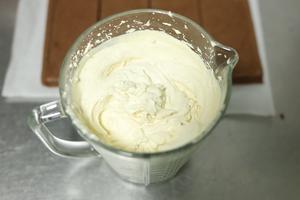 奶油栗子可可漩涡蛋糕的做法 步骤15