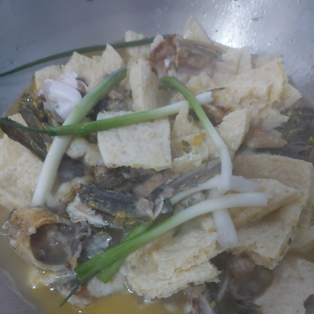 黄鼓鱼豆腐煲