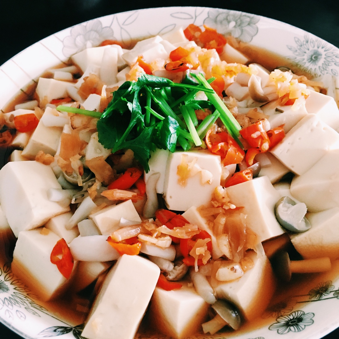 河豚妹君仔做的虾米辣椒蒸豆腐