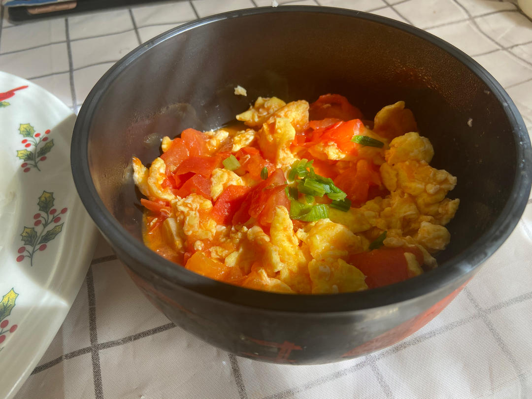 番茄炒鸡蛋（超浓的番茄味）