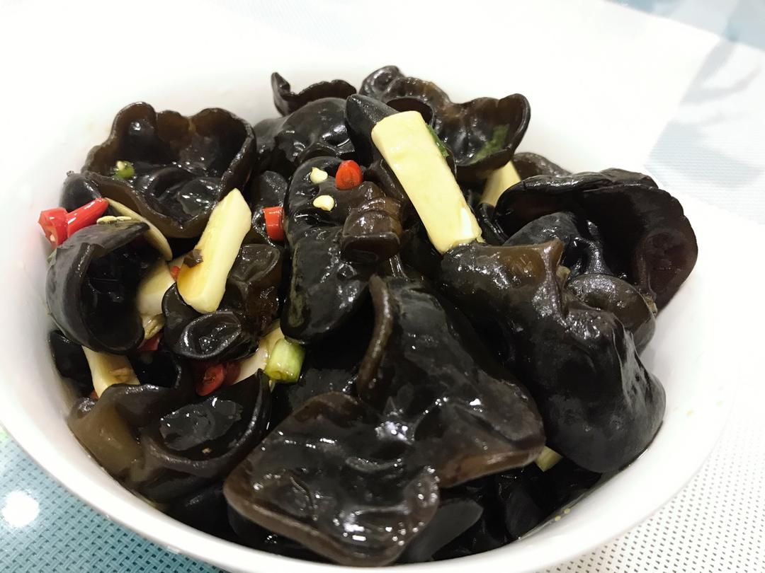 凉拌黑木耳