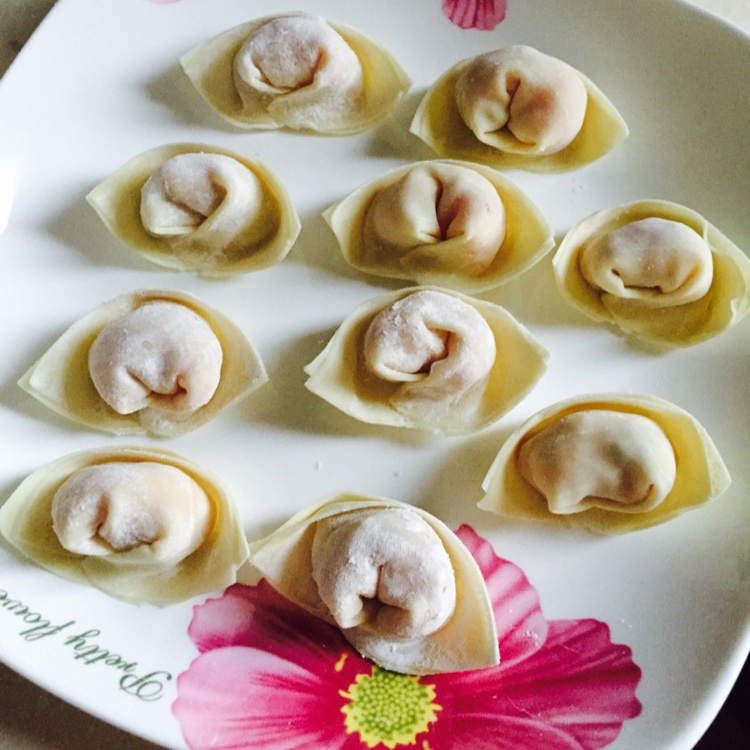 云吞的制作步骤（元宝）