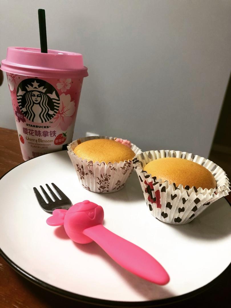 纸杯蛋糕 8寸戚风蛋糕的量