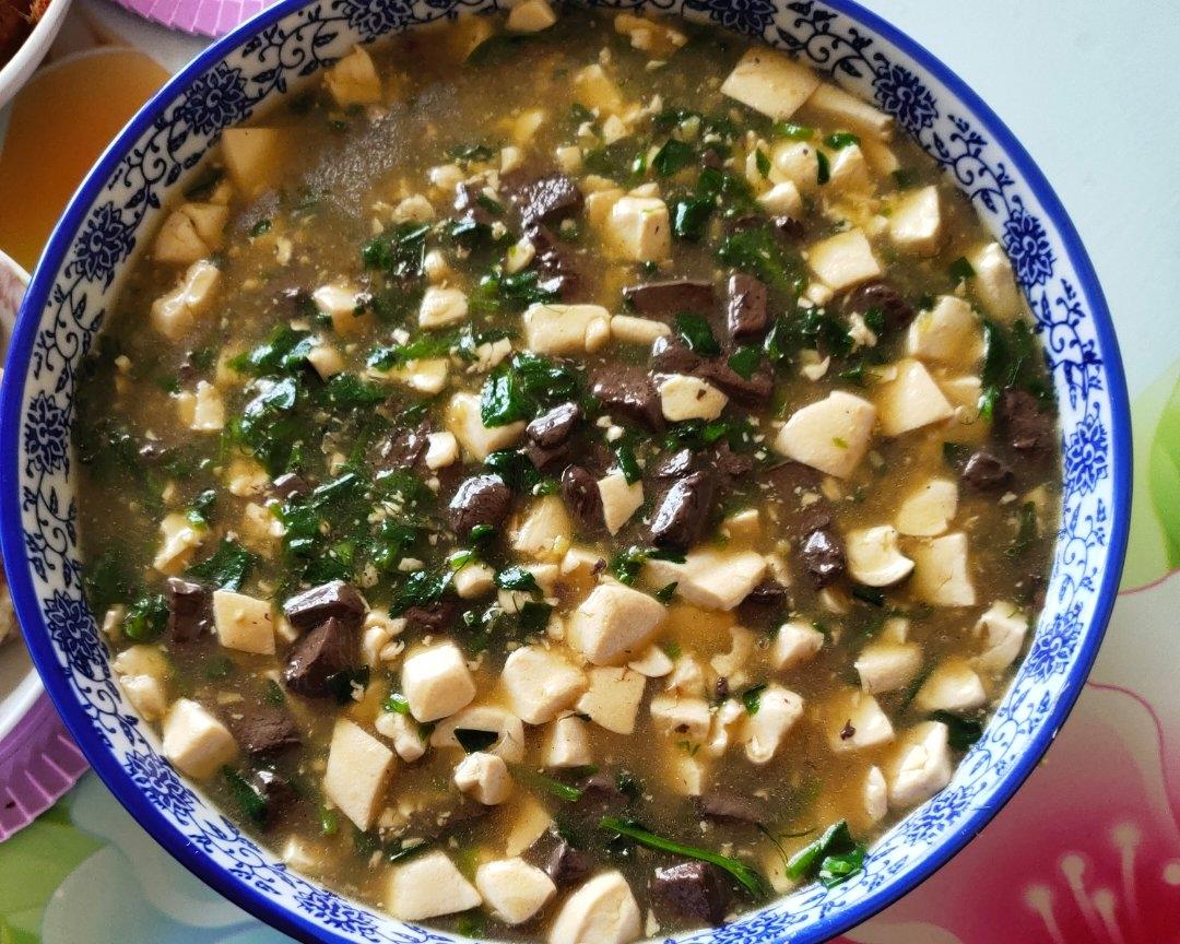 鹅血豌豆叶烧豆腐