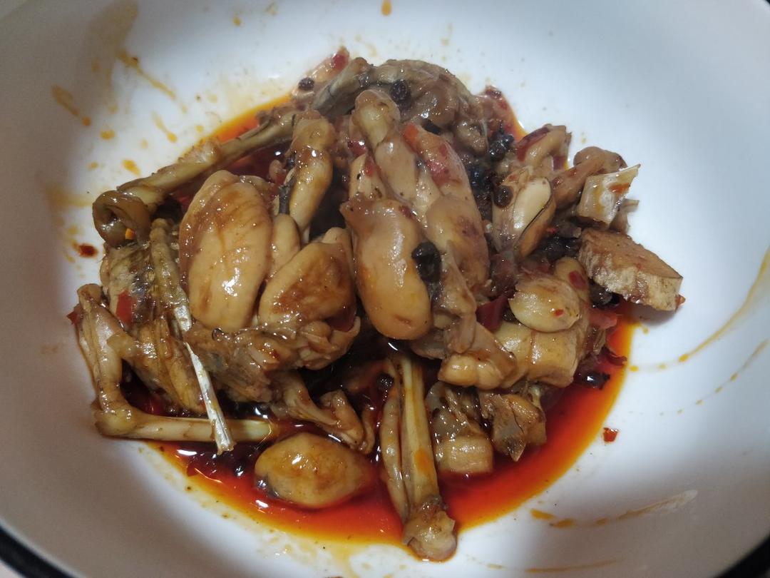 哥老官牛蛙火锅家庭版做法（99.9%相似度）