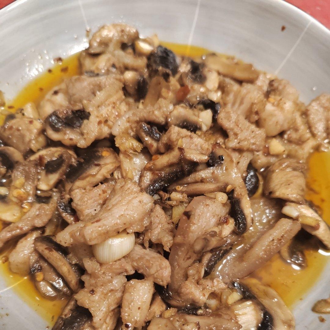 口菇炒肉