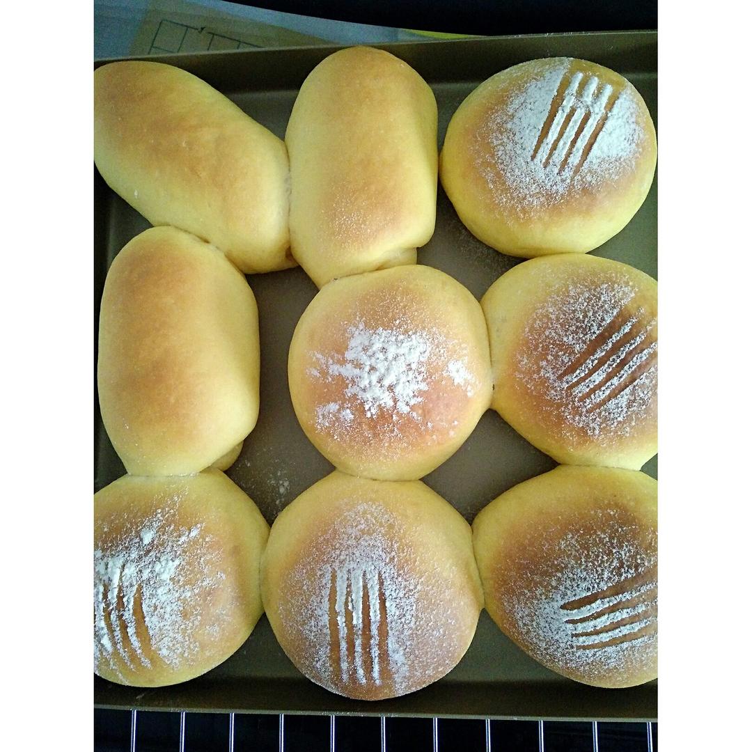 东西二宝zhu做的红薯软面包