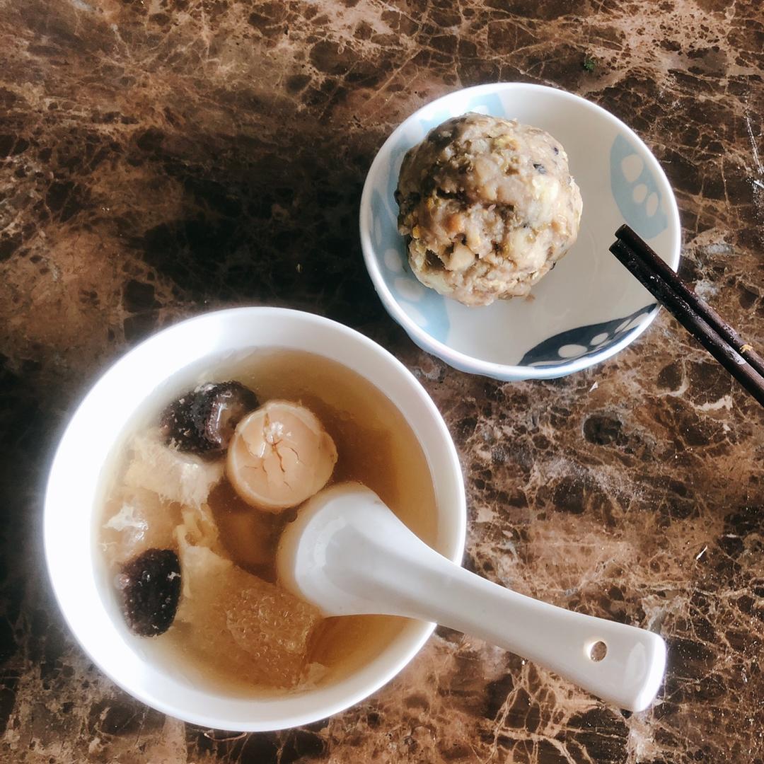 海参瑶柱竹荪瘦肉汤