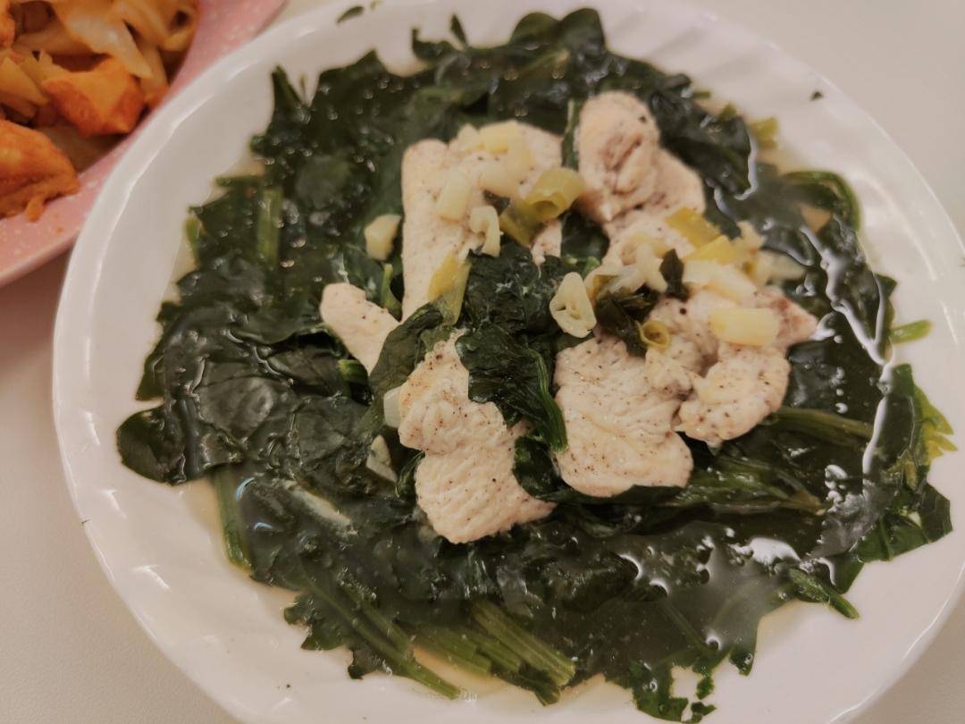 奶酪菠菜蒸鸡胸