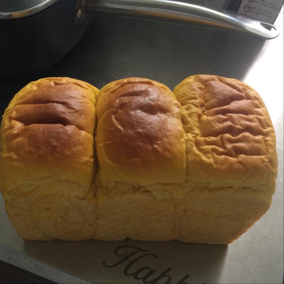 南瓜炼奶吐司