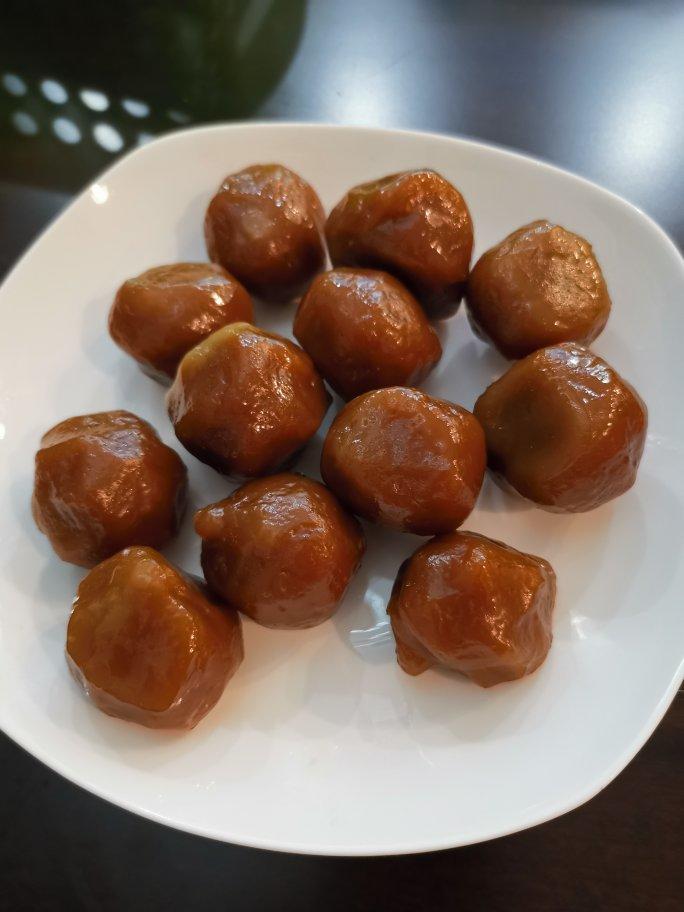 宁波特色小吃---灰汁团