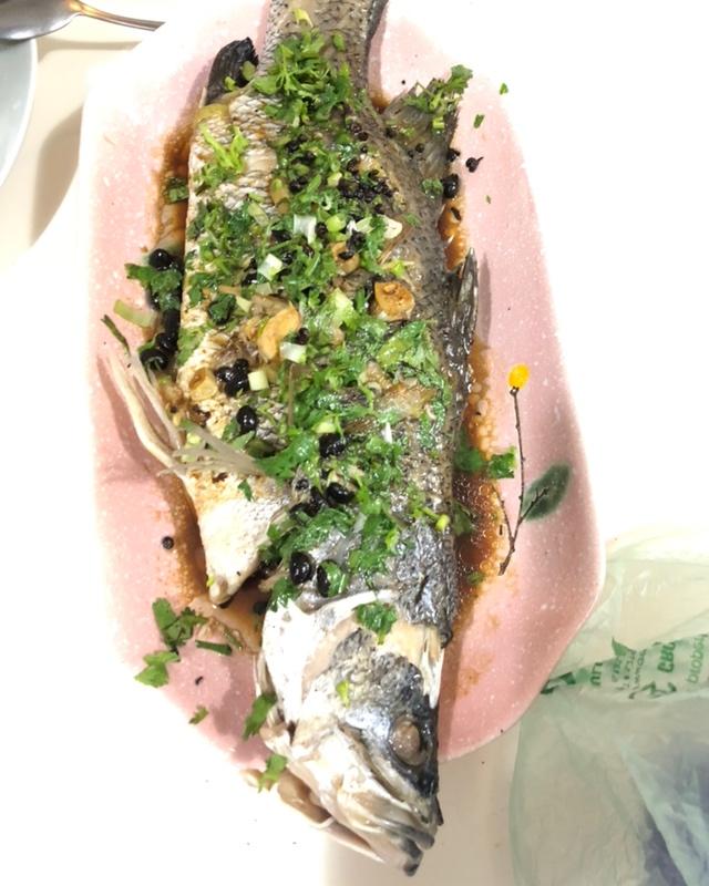 清蒸鲈鱼（家常做法）