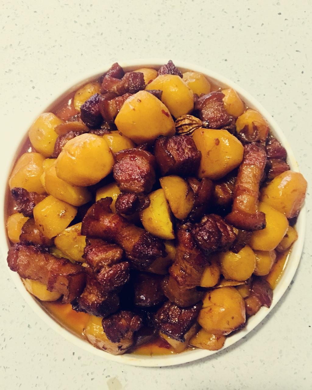 堂妈小厨——小土豆红烧肉