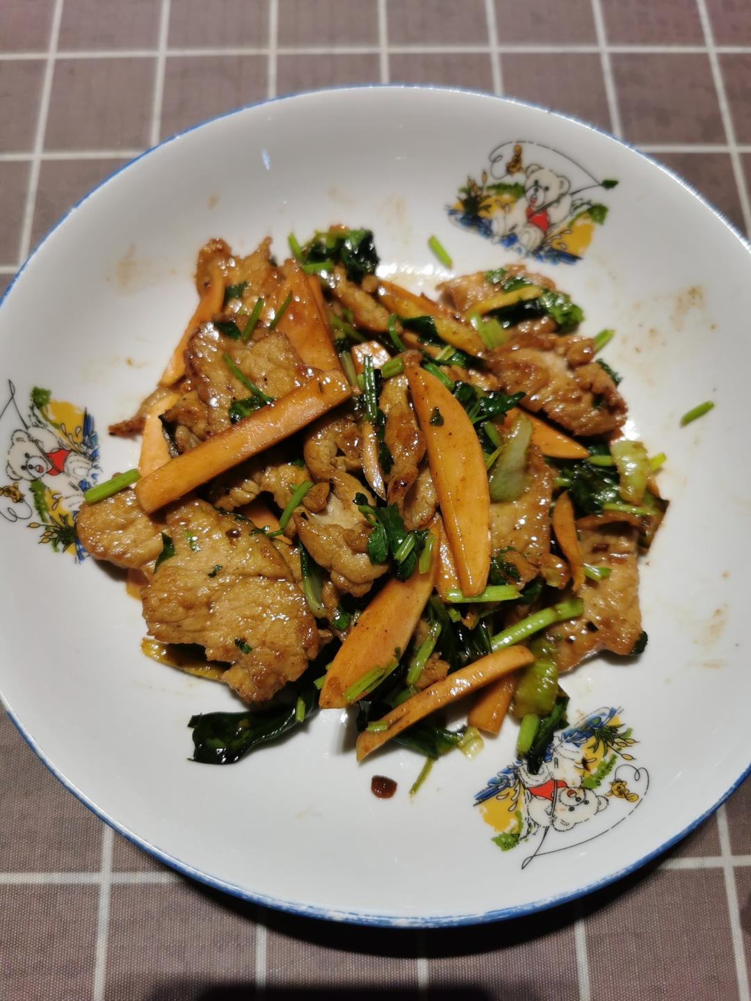 酸萝卜炒肉