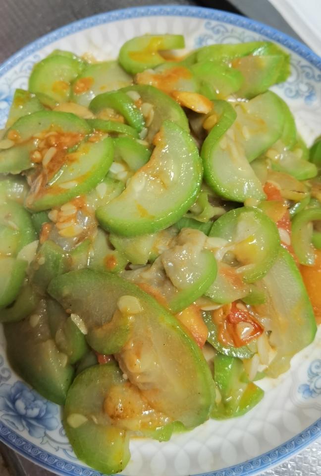 西红柿炒丝瓜