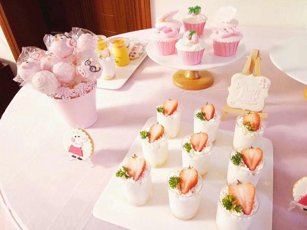 草莓慕斯 Strawberry mousse