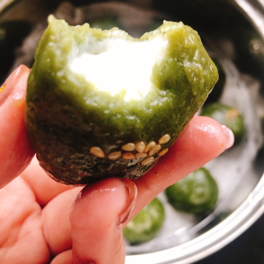 超美味鲜奶青团