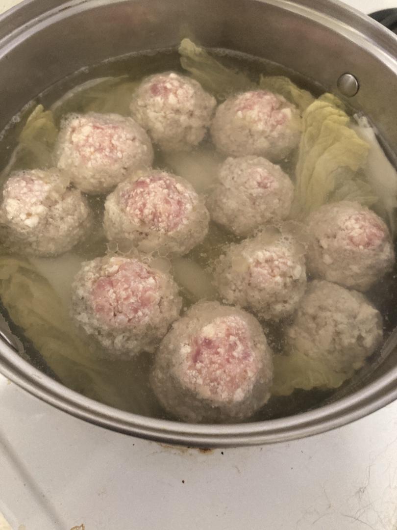 【10分钟系列】白萝卜豆腐圆子汤