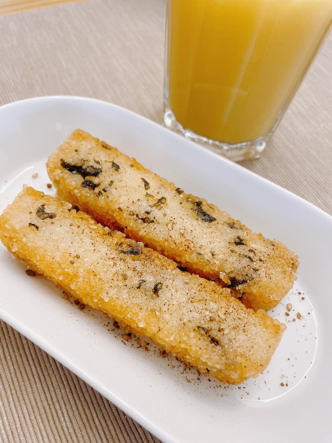 剩饭隔夜粢饭糕做起来