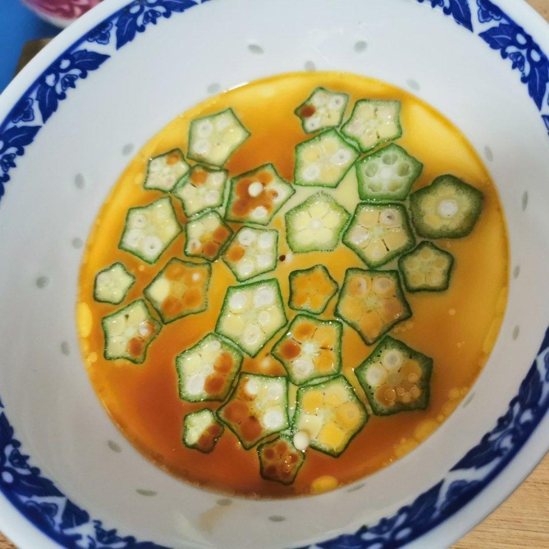 颜值控-做一朵开在碗里的花秋葵蒸水蛋