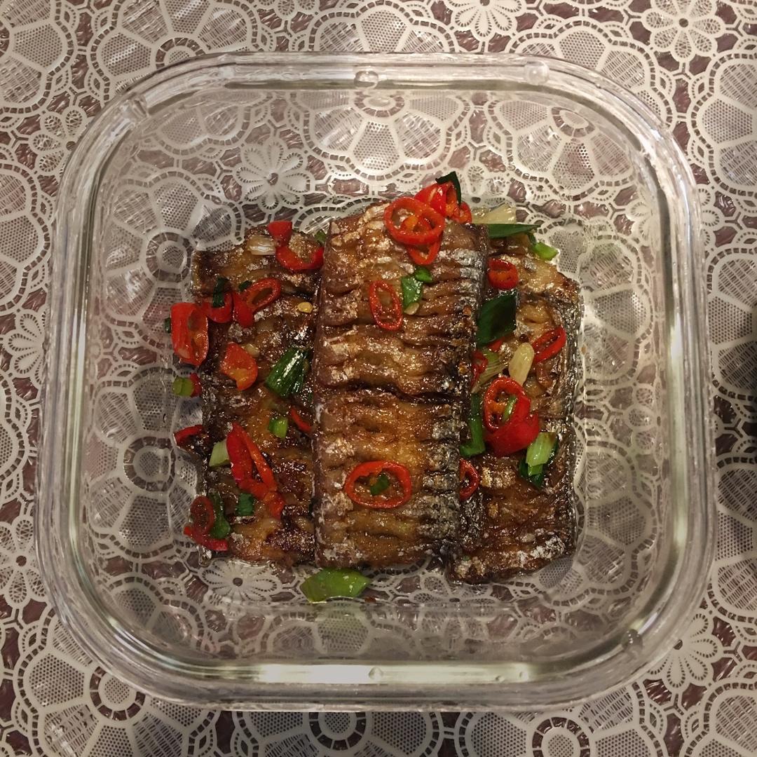可以连鱼骨一起吃的焖酥带鱼