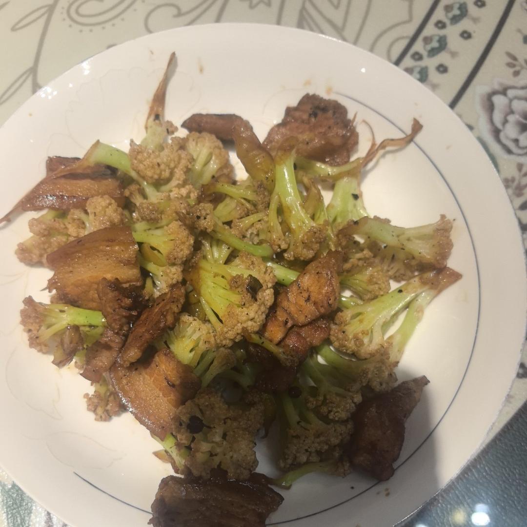 干煸菜花（花菜炒肉）