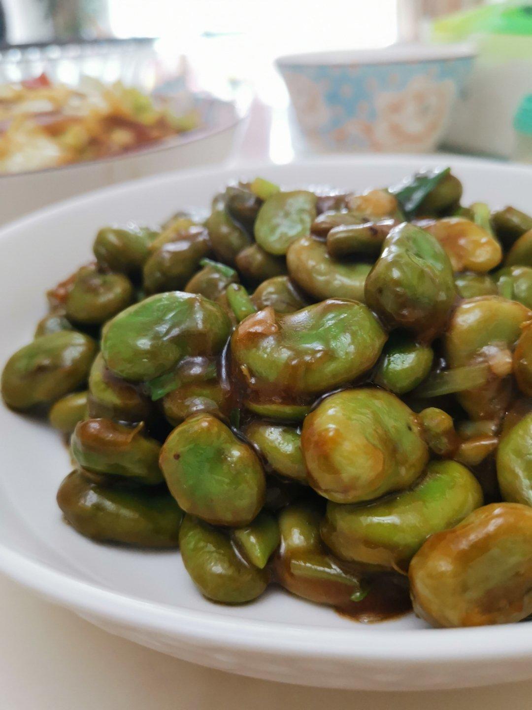 香肠炒蚕豆