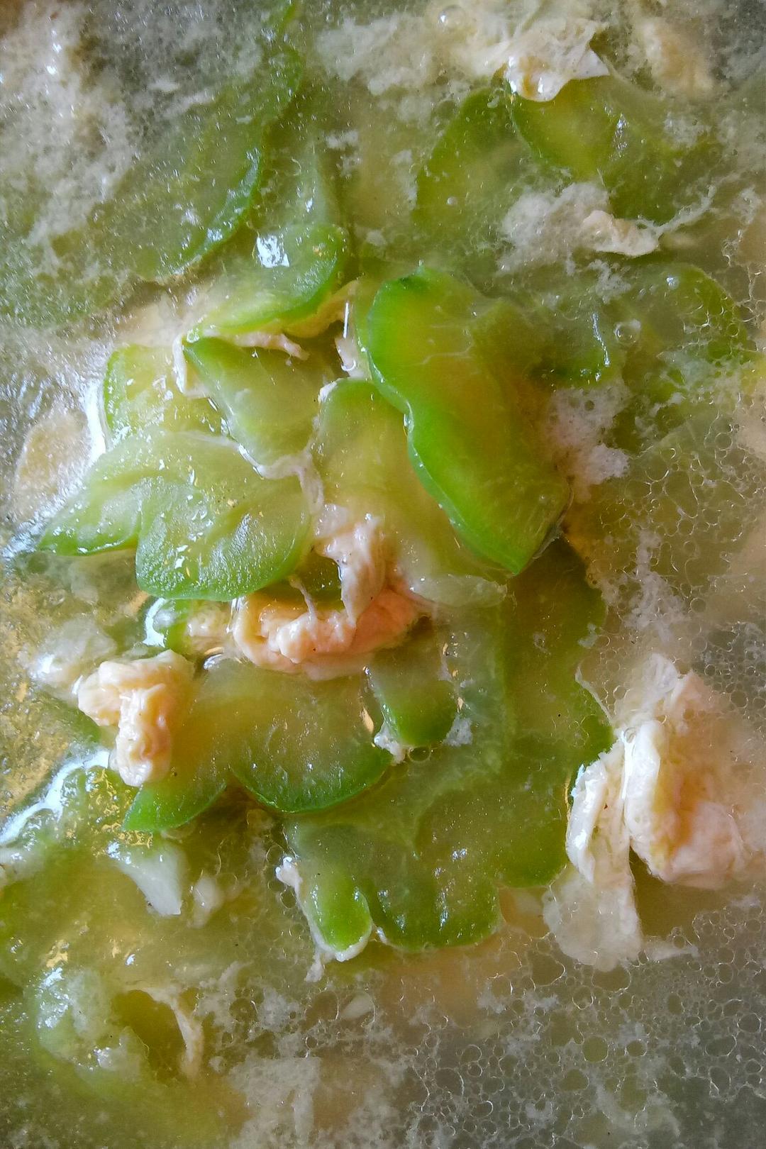 若风宫古做的苦瓜蛋花汤