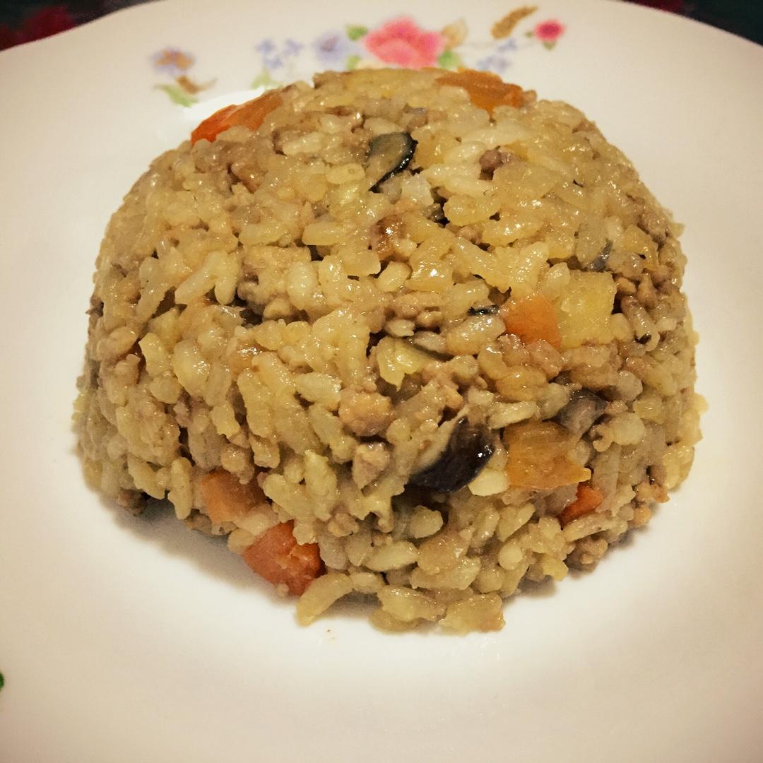 香菇焖饭