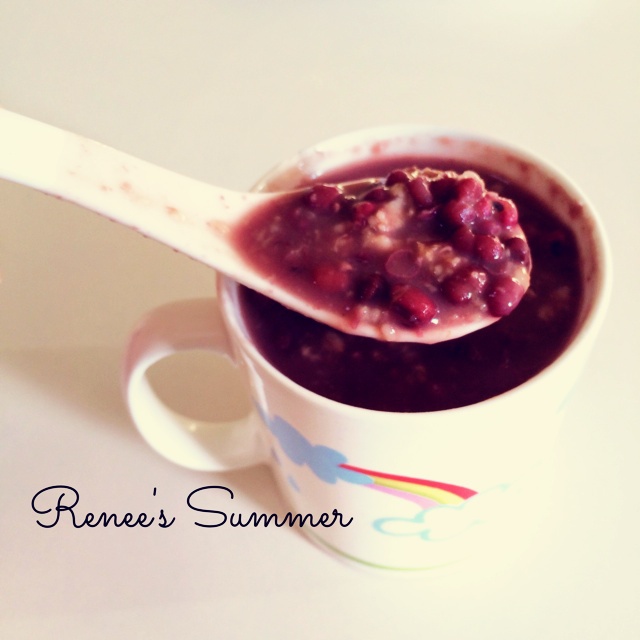 红豆薏米粥 (Red Bean and Pearl Barley Congee)