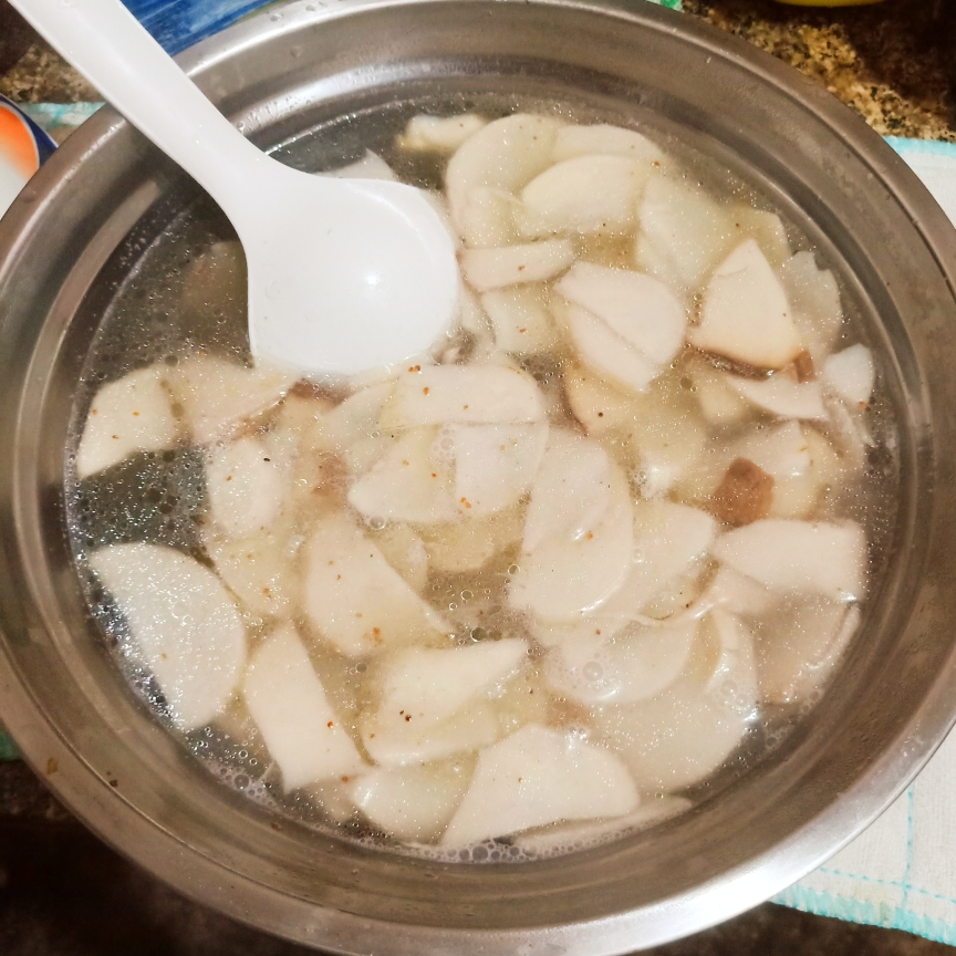 美味的杏鲍菇汤的做法