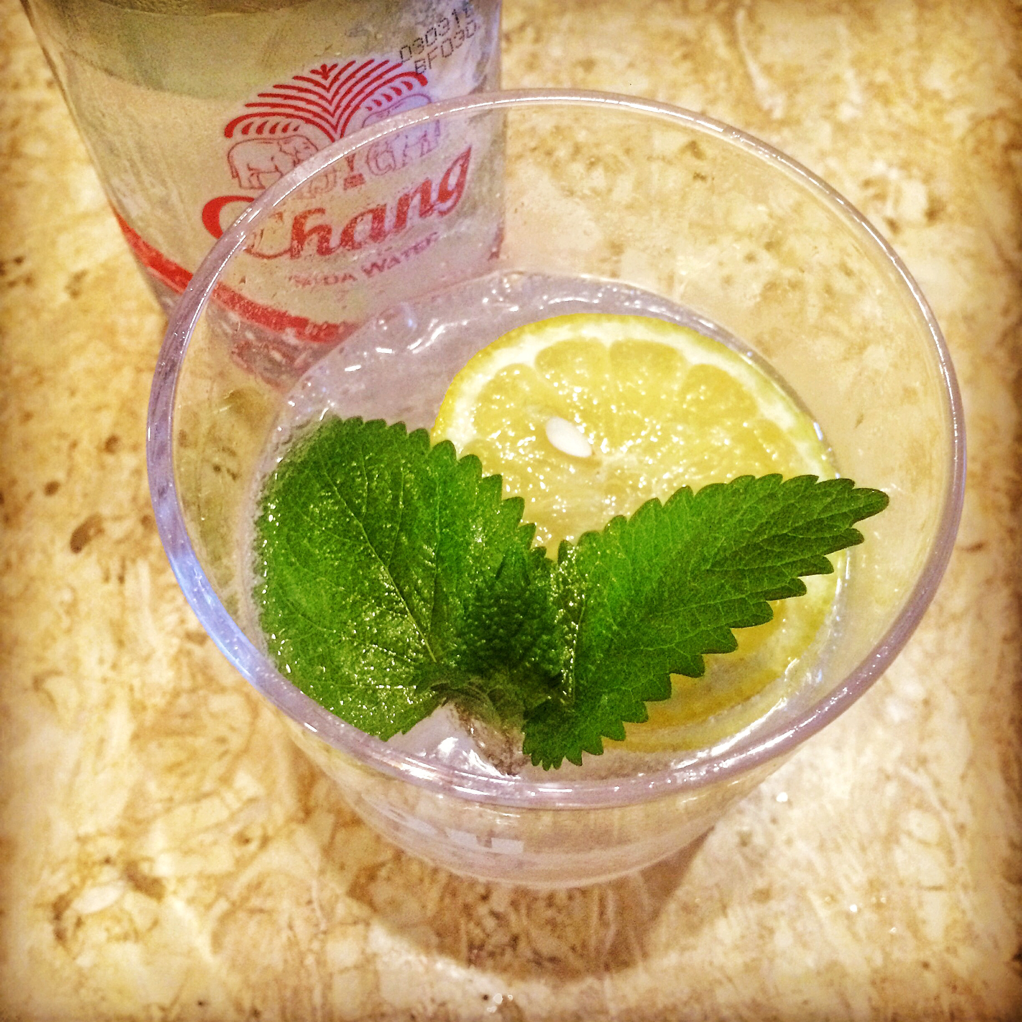 薄荷柠檬苏打汽水