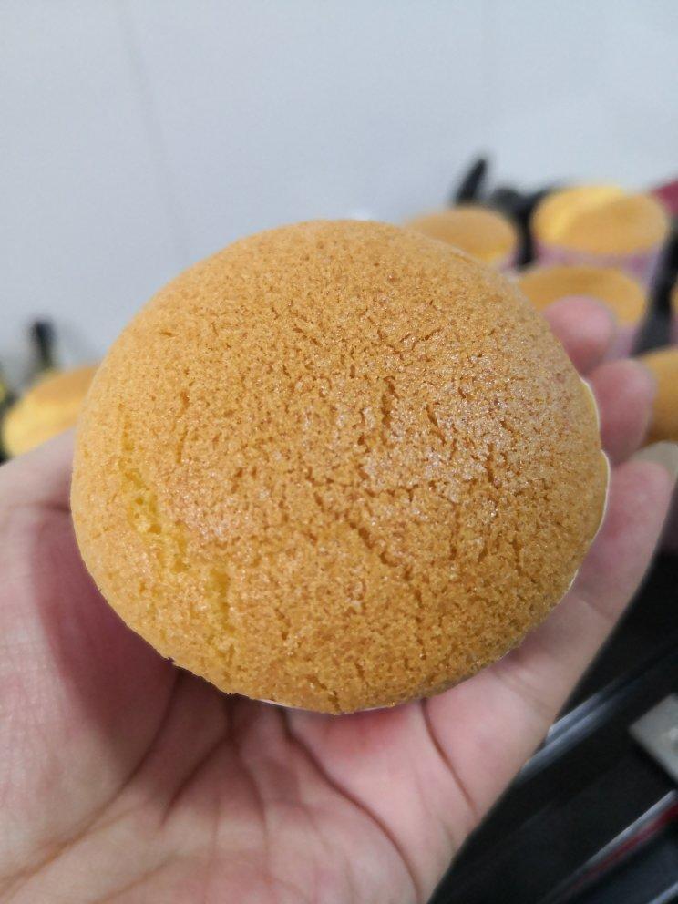 软绵绵戚风纸杯蛋糕