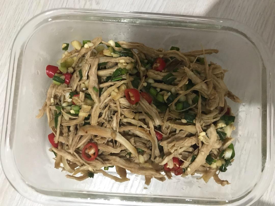 凉拌鸡胸肉丝