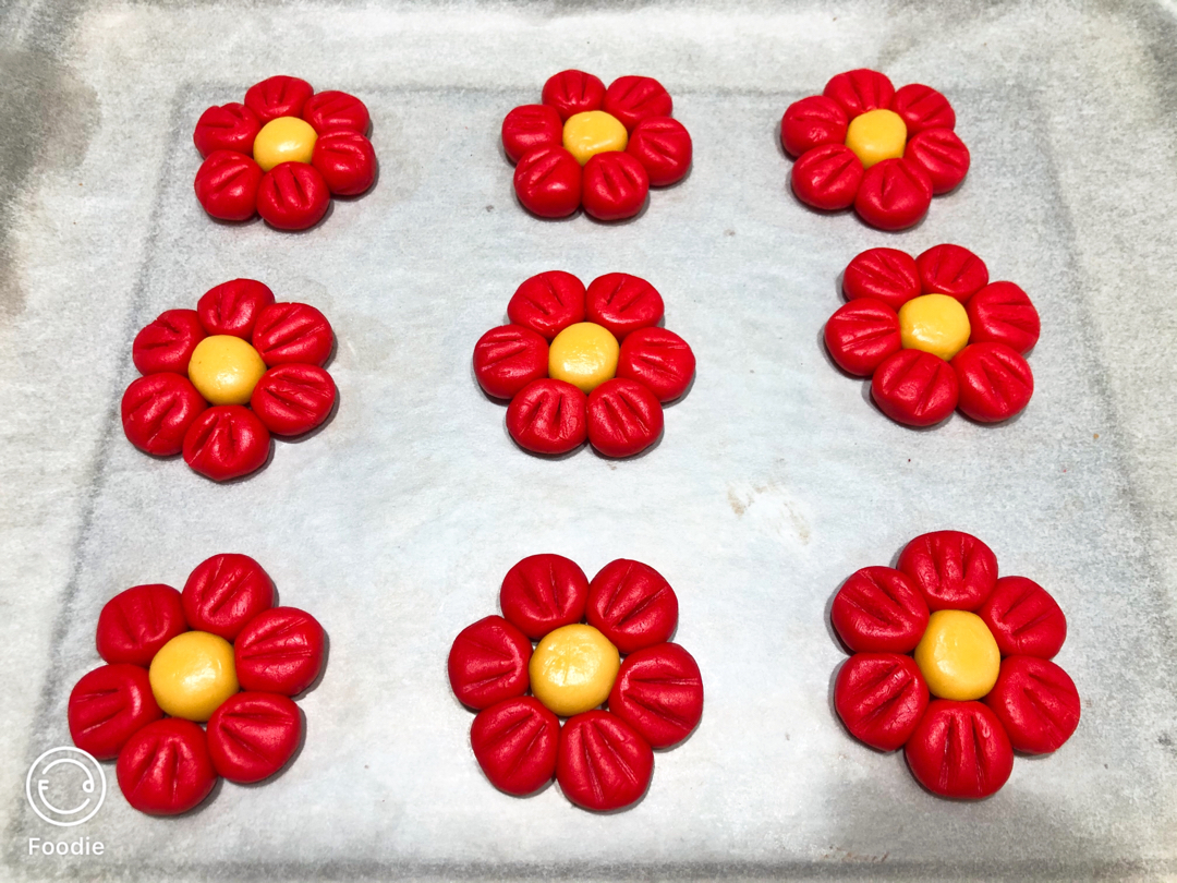 送你一朵小红花，花朵曲奇饼干