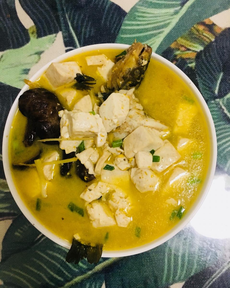 黄骨鱼豆腐汤