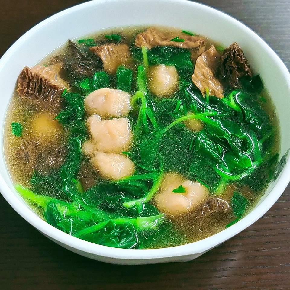 羊肚菌虾滑汤❗️超鲜美的做法