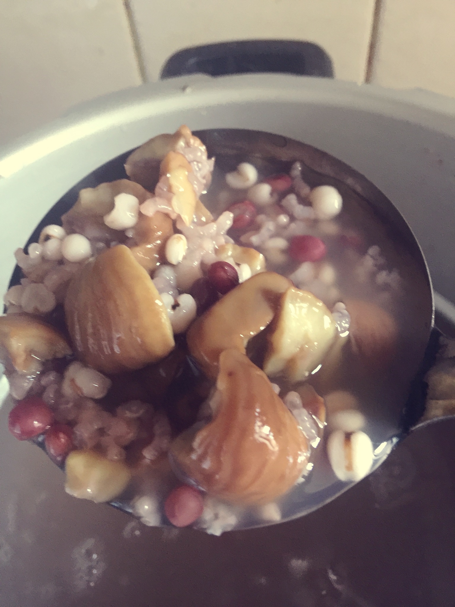 红豆薏米栗子粥的做法