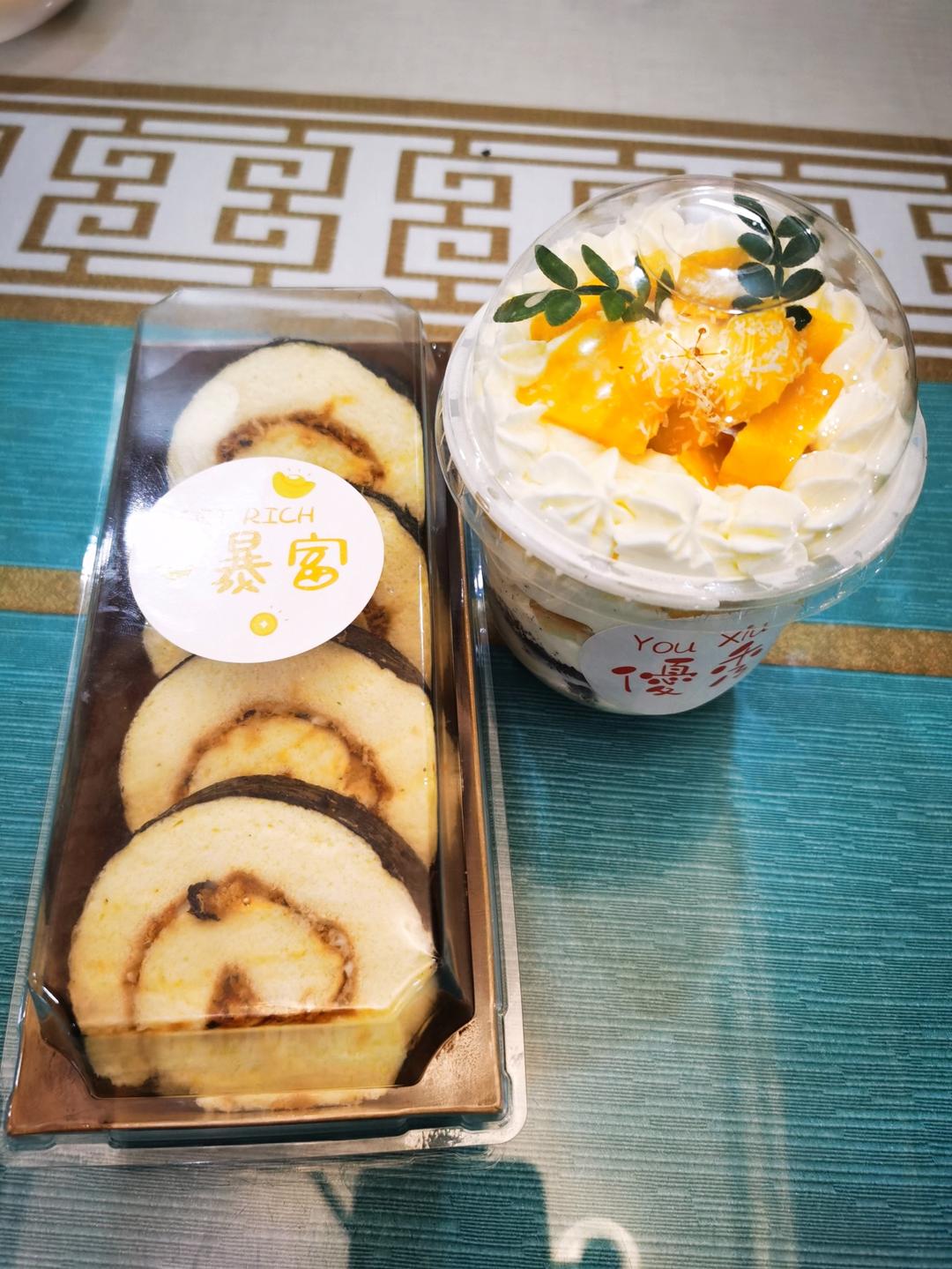 海苔肉松蛋糕卷