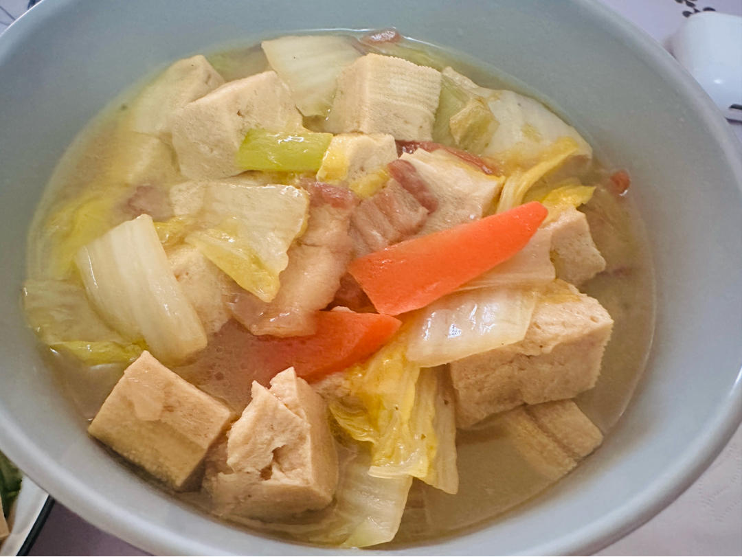 冬季最爱的家常菜！大白菜炖大豆腐或干豆腐