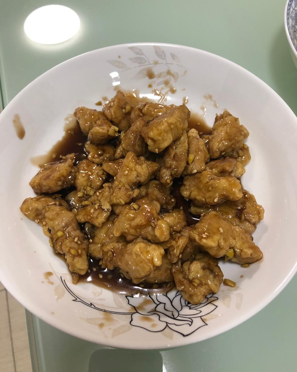 厨师长教你：“糖醋排骨”的传统做法，口感丰富细腻