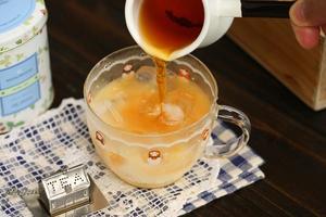 冻奶茶（炼乳版）的做法 步骤3