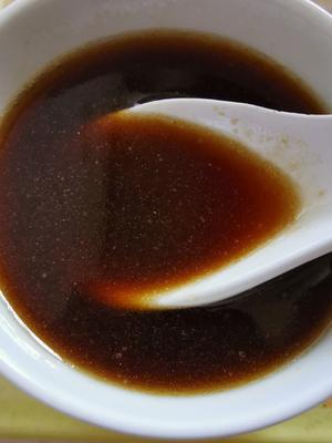 怎么用少量油就能把茄子烧的绵软可口？九层塔烧茄子激发你的味蕾的做法 步骤2