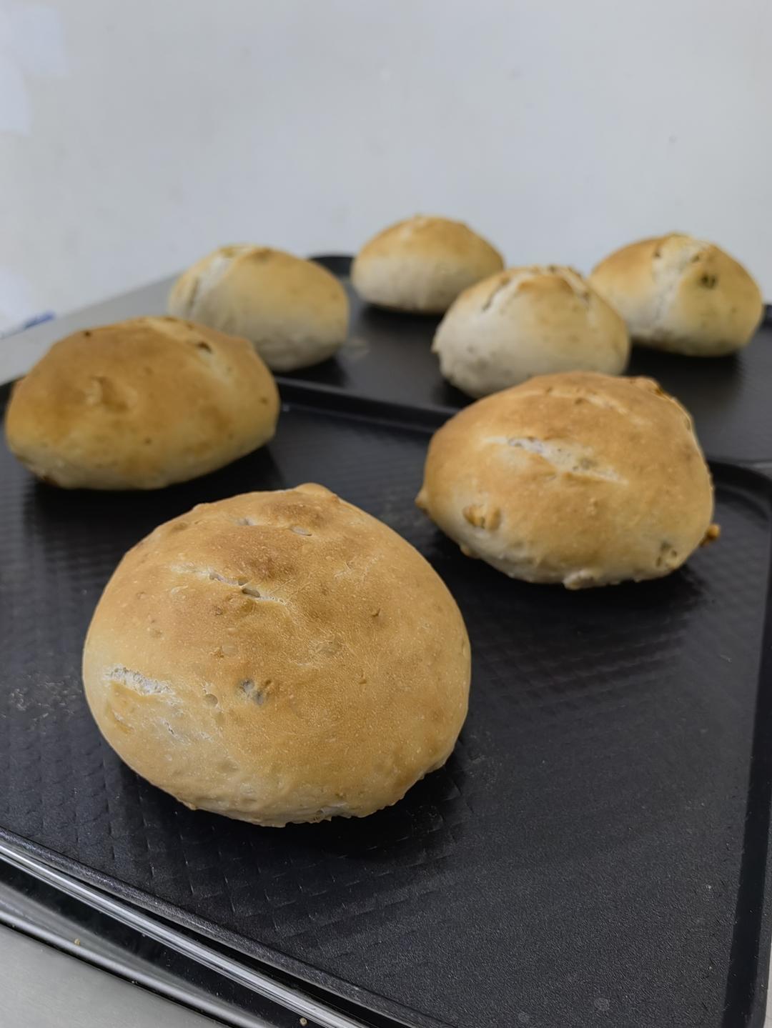 低油低糖--提子核桃软欧