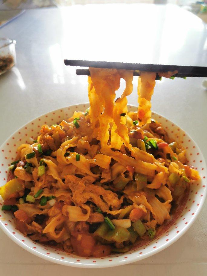 和山西面馆口感味道一个样的炒刀削面！超级美味！