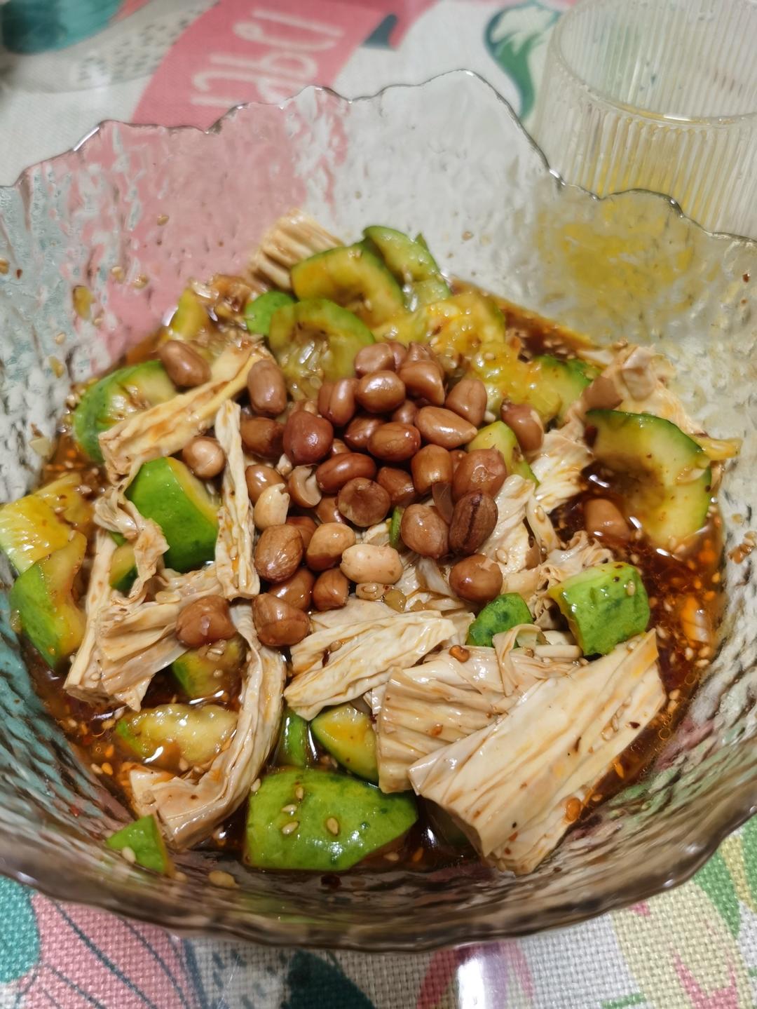 餐桌必备的小凉菜，简单易做，10分钟就能搞定