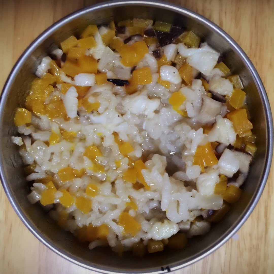 【8-10个月宝宝辅食】香菇鳕鱼南瓜焖饭