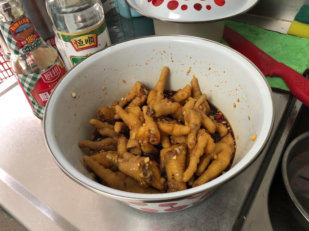 香辣蒜香凉拌爽脆鸡脚